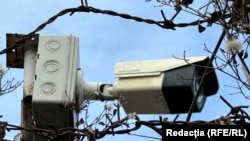Камера на Hikvision на военен обект в Румъния.