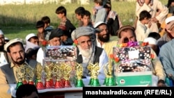 خوست کې د واليبال سياليو منتظمين وايي، د ځوانانو یووالی، له نشه يي توکو څخه د ځوانانو راګرځول او ښوونې روزنې ته د هغوی هڅول يې هدف وو. د ۲۰۲۳ز کال د مې ۱۰مې انځور