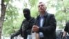 Policija prati Ibrahima Hadžibajrića, načelnika opštine Stari grad Sarajevo, Sarajevo, 10. maj 2023.