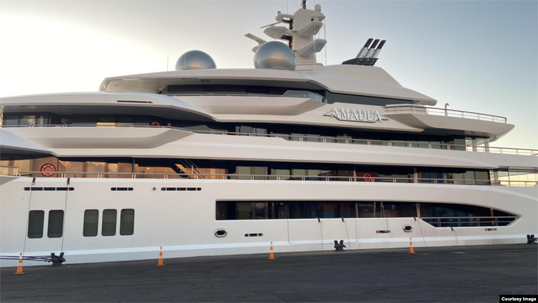 Amadea a fost predat autorităților americane în iunie 2022, în urma unei hotărâri judecătorești din Fiji.