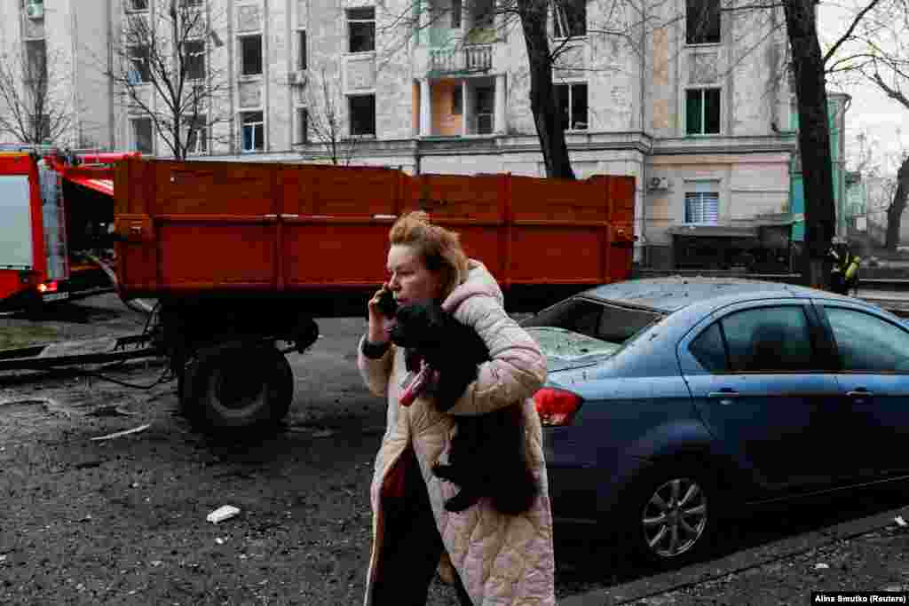«Противник применил крылатые ракеты Х-101/Х-555/Х-55 с бортов стратегических бомбардировщиков Ту-95МС и баллистические ракеты с территории России», — добавил Попко