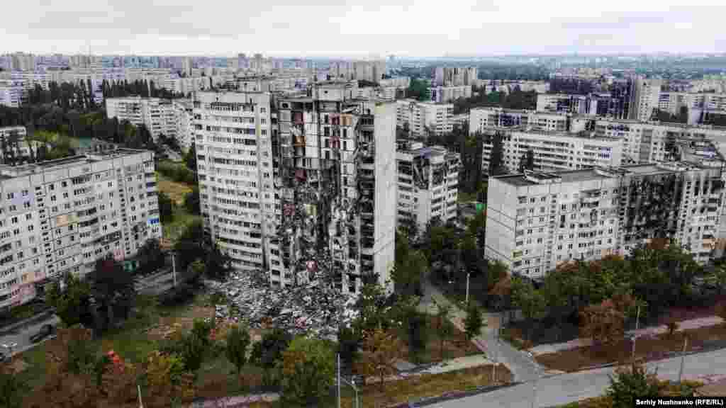 Харьков өлкәсендә Салтивка шәһәре җимерекләре, 2022 елның 13 сентябре.&nbsp; &nbsp;