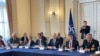 Zamjenik generalnog sekretara NATO-a Mircea Geoana i ambasadori zemalja NATO na sastanku sa članovima Predsjedništva BiH u Sarajevu, 1. februar 2024.