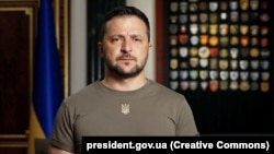 Președintele Volodimir Zelenski a mai demis, de-a lungul timpului, mai mulți oficiali ucraineni. 