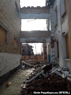Школа в Синельниківському районі Дніпропетровщини, яка зазнала ракетного удару 15 липня 2022 року