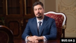 Сторона захисту просила зняти цей обов’язок з Всеволода Князєва