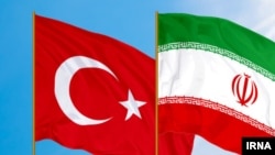 د ایران او ترکیې بیرغونه