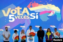 Predsjednik Venecuele Nicolas Maduro obraća se medijima nakon referendumu o polaganju prava Venecuele na regiju Esquibo, koja je dugo bila predmet graničnog spora između Venecuele i Gvajane. Karakas, 3. decembar 2023.