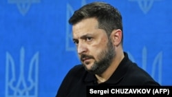 За словами Володимира Зеленського, він доручив всім членам Ставки та іншим посадовцям наповнити внутрішній план посилення