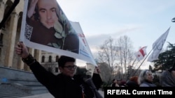 თბილისი. საპროტესტო აქციის მონაწილე