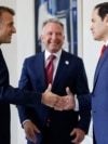 Президент Франции Эммануэль Макрон, спецпосланник президента США Стивен Уиткофф и госсекретарь США Марко Рубио (слева направо)