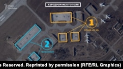 Самолеты Су-25 и вертолеты на захваченном аэродроме Мелитополя, март 2022 года