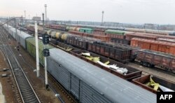 Вагони з уламками «Боїнга»