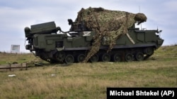 Брошенный российский зенитный ракетный комплекс «Тор» на острове Змеиный, 18 декабря 2022 года