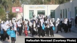 په نیمروز کې د نجونو یو ښوونځی چې دا مهال د طالبانو له لوري تړل شوی دی. طالبانو په ټول افغانستان کې له شپږم ټولګي پورته د نجونو ښوونځي تړلي دي. 04 October 2022