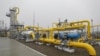 Unul dintre depozitele de gaz ale României, cel din Dâmbovița. România a umplut doar pe jumătate depozitele pentru la iarnă, în condițiile în care există riscul ca, în a doua parte a anului, să nu mai aibă de unde să se aprovizioneze. 