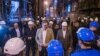 Aleksandar Vučić u poseti Termoelektrani 'Nikola Tesla', mesec dana pre energetskog kolapsa u Srbiji, 11. novembra 2021. Levo od njega na fotografiji je Milorad Grčić, vršilac dužnosti direktora Elektroprivrede Srbije. 