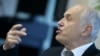 Valentin Inzko (Incko)za RSE kaže i kako smatra da je međunarodna zajednica „prerano domaćim političarima prepustila kormilo“.