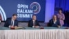 Predsednik Srbije Aleksandar Vučić, premijer Sjeverne Makedonije Dimitri Kovačevski i premijer Albanije Edi Rama tokom samita u Ohridu 8. juna 2022.
