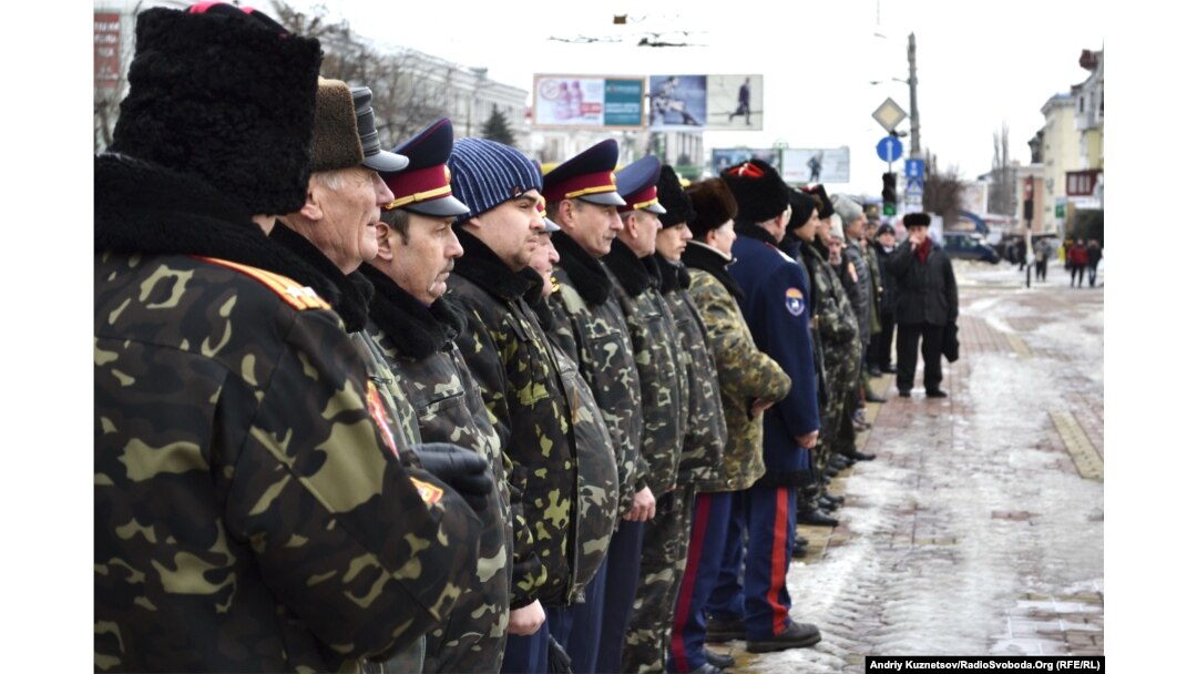 Козаки-дружинники на охороні громадського порядку в Луганську