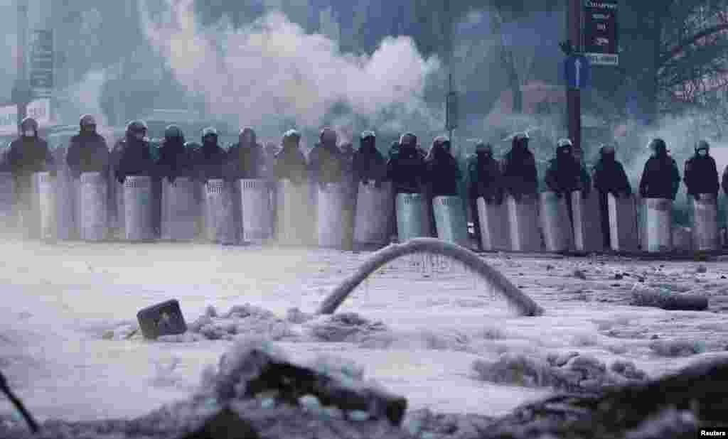 Kijev, 27. januar 2014. Foto: REUTERS / David Mdzinarishvil