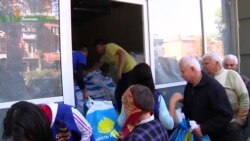Безкоштовні цукор та ліки. У Полтаві – мода на добрі справи. Чи не до виборів?