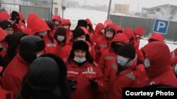 Сотрудники «KMK Мунай» заявили, что не возобновят работу до тех пор, пока не будут выполнены их требования об увеличении заработной платы вдвое. Месторождение Кокжиде, Темирский район, Актюбинская область, 25 января 2021 года.