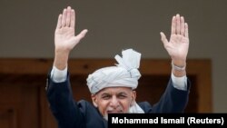 ولسمشر اشرف غني‌ د اګست پر ۲۹مه په یو فرمان کې د ملي روغې جوړې عالي شورا د غړو لسټ اعلان کړ 
