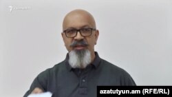 Կարո Եղնուկյան, արխիվ 