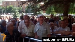 «Քիմպրոմ»-ի աշխատակիցների ցույցը Վանաձորում, 27-ը օգոստոսի, 2014թ.