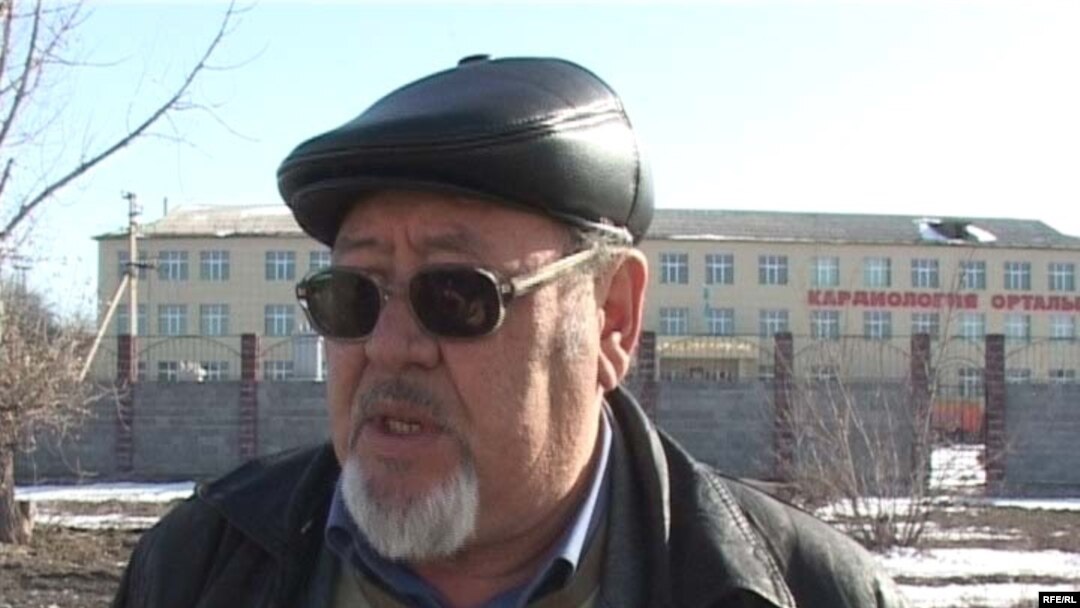 Жанатбек Сарсенбаев, общественный активист.Талдыкорган, март 2009 года. 