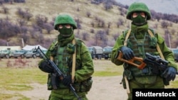 "Зеленые человечки" в Крыму, село Перевальное, 4 марта 2014 года