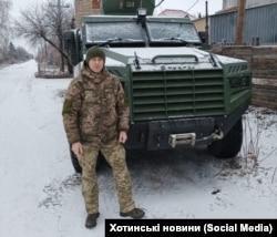 Soldatul ucrainean, Vitali Hodniuk, despre care anchetatorii ucraineni spun că a fost executat de un soldat rus în ianuarie 2024.