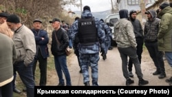 Шукри Сейтумер йортында тентү, Бакчасарай, 11 май 2020