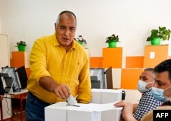 Bivši bugarski premijer Bojko Borisov glasa na parlamentarnim izborima u julu.
