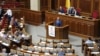 Депутат Сергій Мельничук під час виступу у парламенті. 3 червня 2015 року