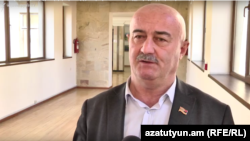 Հովիկ Աղազարյան