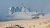 Terenul de tragere Khmelyovka, în timpul exercițiilor de antrenament de asalt amfibiu, parte din exercițiile militare „Zapad-2021” organizate de forțele armate ale Rusiei și Belarusului în regiunea Kaliningrad, Rusia, 11 septembrie 2021.