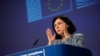 Vera Junova, evropska komesarka za vrednosti i transparentnost, sa pres konferencije u Briselu je upozorila da tek nadolazi talas lažnih vesti, koje će sada ciljati vakcinu protiv korona virusa