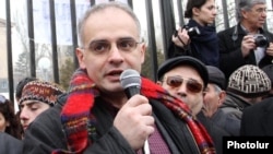 Armenia - Levon Zurabian of the Armenian National Congress addresses opposition protesters in Yerevan, 28Feb2012.