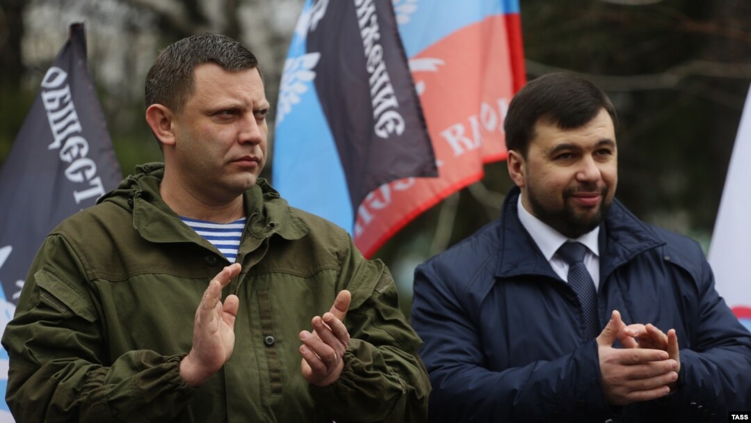 Денис Пушилін (праворуч) та загиблий ватажок бойовиків Олександр Захарченко