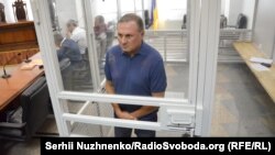 Суд залишив Єфремова під вартою