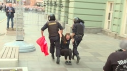 Відео побиття та затримань у Москві під час мітингу проти пенсійної реформи