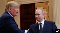 Donald Trump i Vladimir Putin (fotoarhiv)