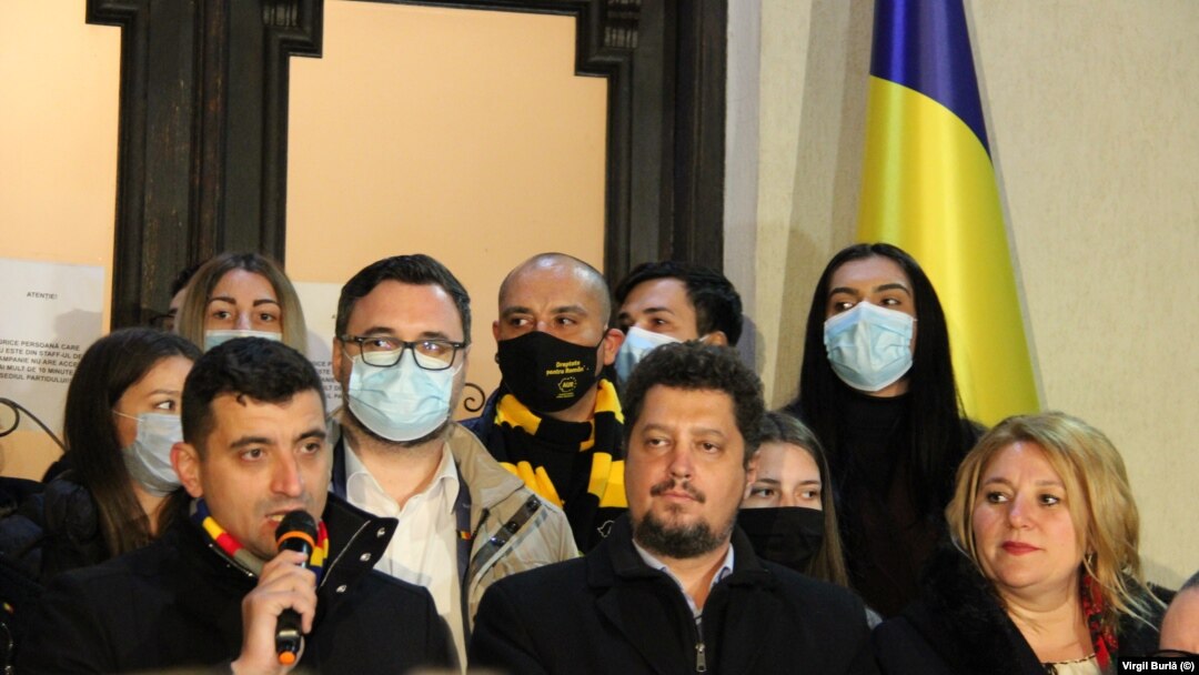 Liderii AUR, George Simion, Claudiu Tarziu și Diana Sosoaca, nu sunt printre cei mai înstăriți din partid