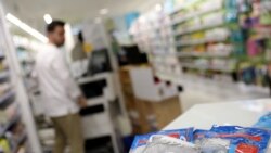 Защитните маски са обект на повишен интерес в аптеките в Барселона