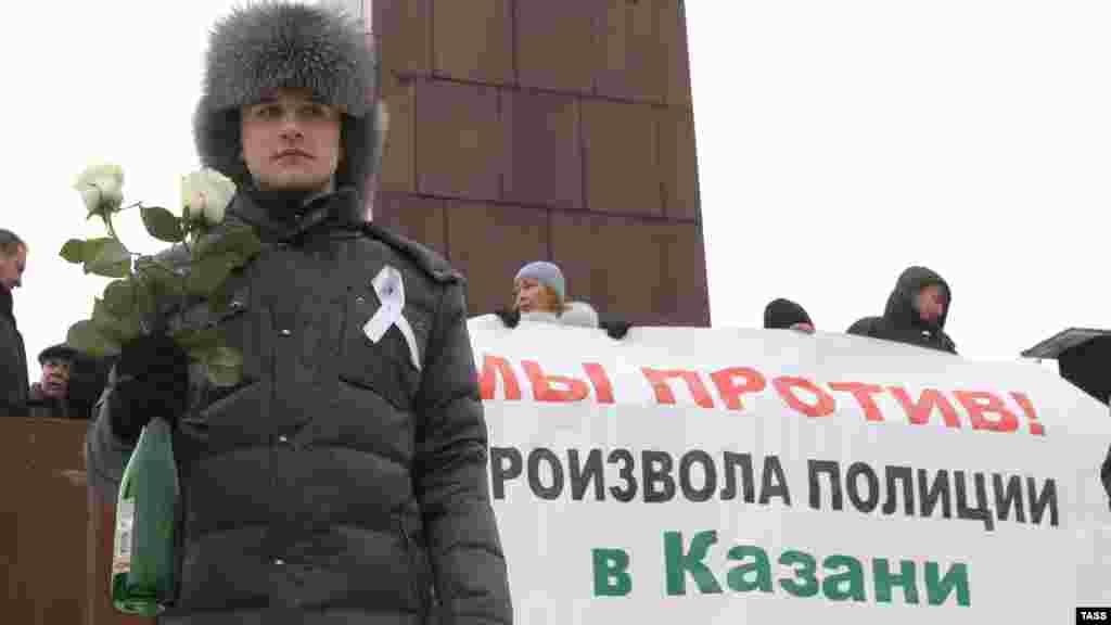 Полиция золымына каршы протест чарасы, Казан, 18 март 2012 