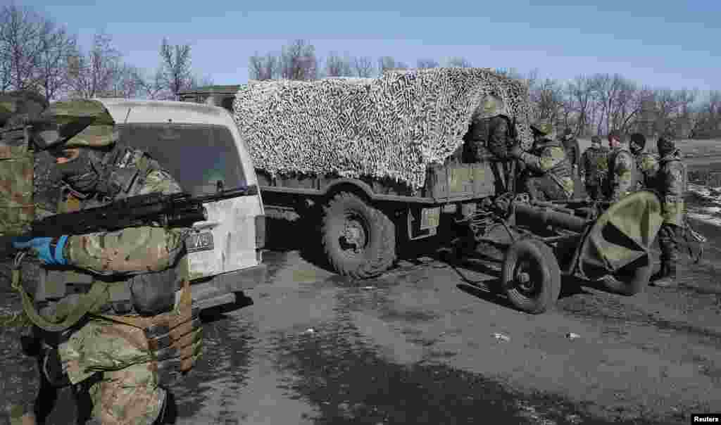Хуруҷи нерӯҳои украинӣ аз Дебалтсево.