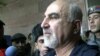 Armenia - Paruyr Hayrikian, opposition presidential candidate, talks to jourlanists at a Yerevan hospital, 2Feb,2013