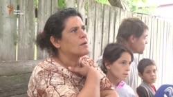 У поселенні ромів у Лощинівці залишилися лише дві родини (відео)